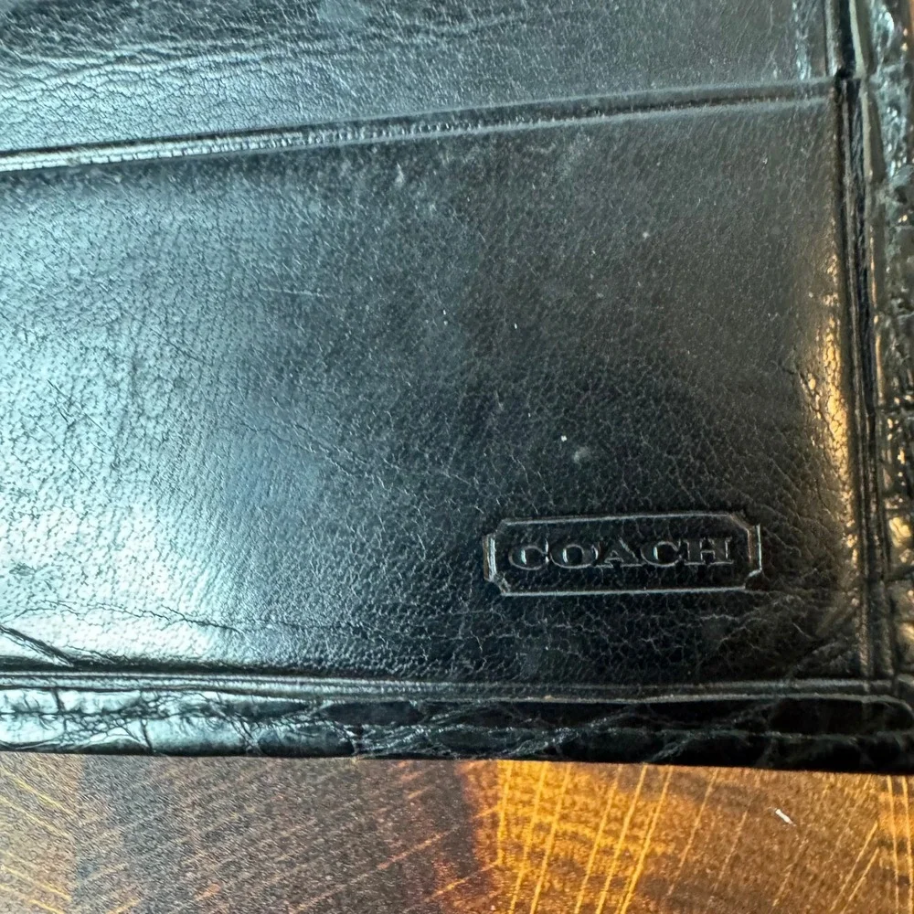 Coach Vintage Black Crocodile Embossed Leather Bifold Wallet Mens 6 Card Slots